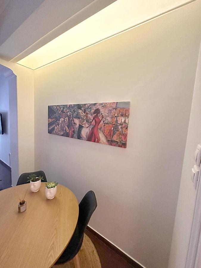 Check Point - Parthenon Apartment Athena Bagian luar foto