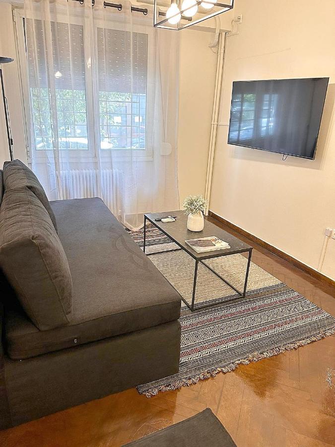 Check Point - Parthenon Apartment Athena Bagian luar foto