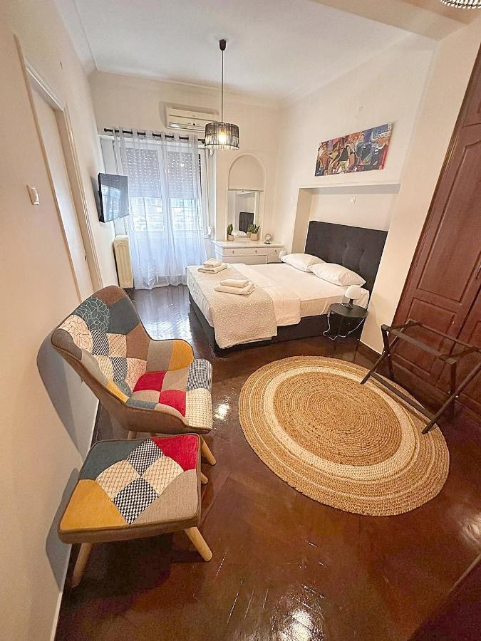 Check Point - Parthenon Apartment Athena Bagian luar foto