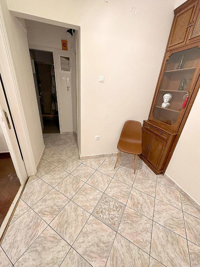 Check Point - Parthenon Apartment Athena Bagian luar foto