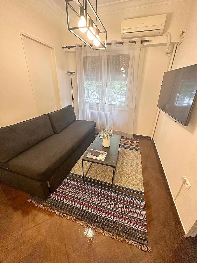 Check Point - Parthenon Apartment Athena Bagian luar foto